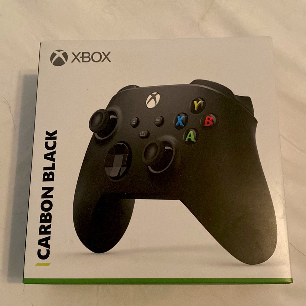 *New in sealed box* XBOX controller carbon black